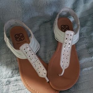 Daisy Fuentes Teal Sandals